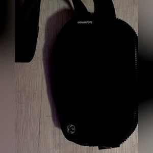 Lululemon Everywhere Belt